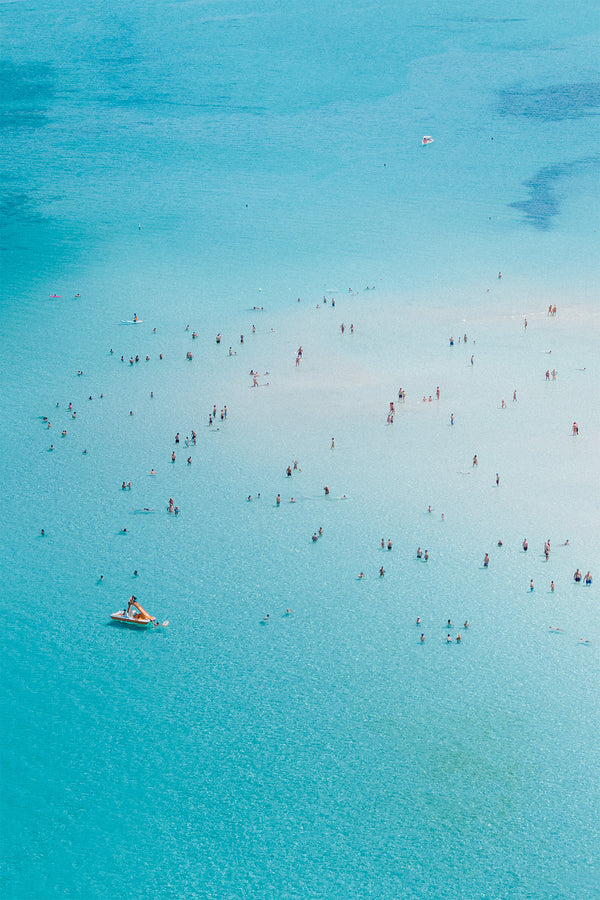 Turquoise Crowds